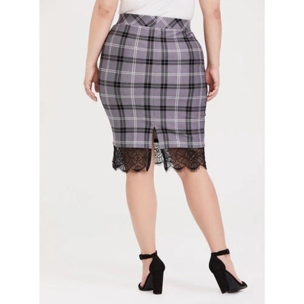 NEW Torrid Gray Plaid Pull On Mini Studio Luxe Ponte Lace Trim Pencil Skirt - Picture 3 of 12